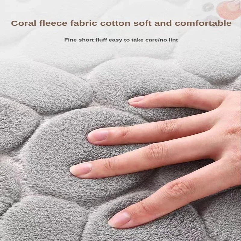 Cobblestone 3D Non-Slip Bath Mat – Absorbent & Machine Washable